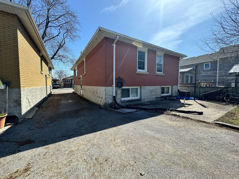 582 MacDonnell St  Kingston, K7K 4X1 | Image 23