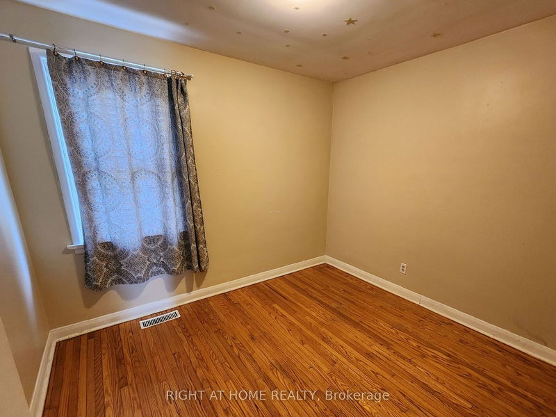 582 MacDonnell St  Kingston, K7K 4X1 | Image 9