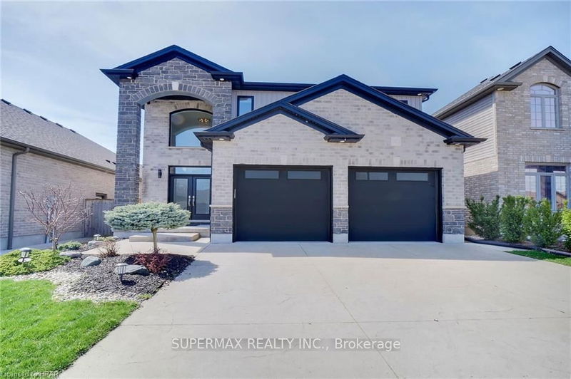 home for sale on 1423 North Wenige Drive