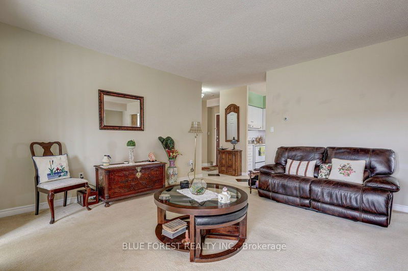  707 - 744 Wonderland Rd S London, N6K 4K3 | Image 19