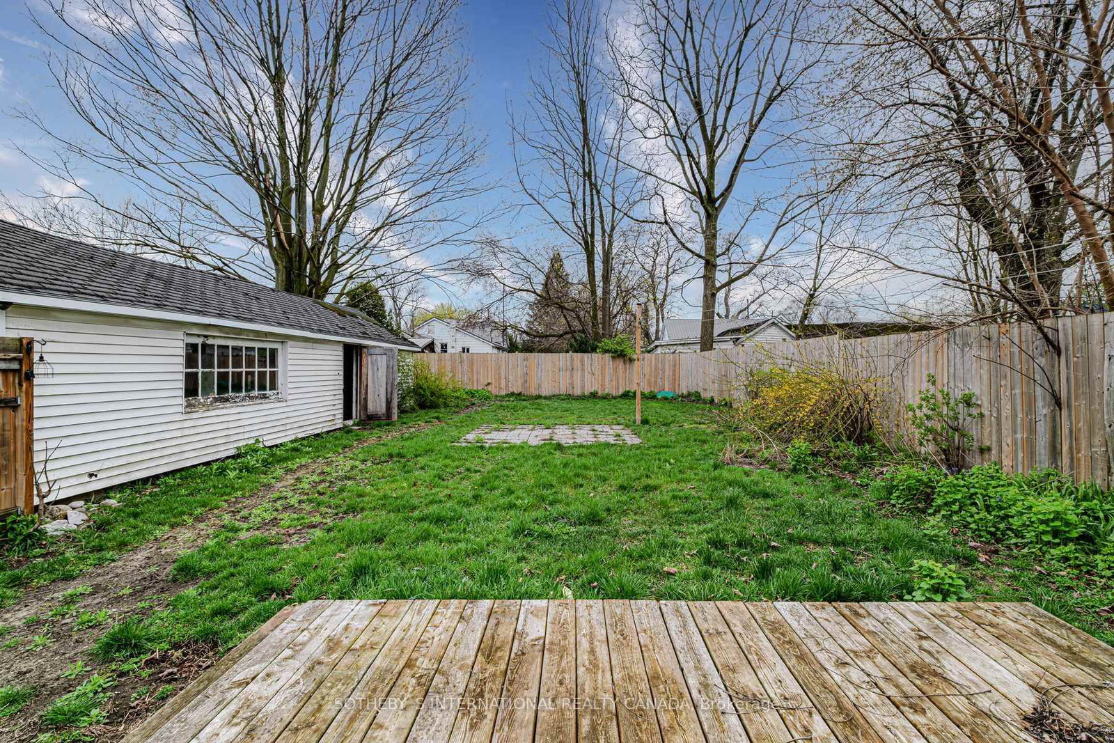 Listing Image 6