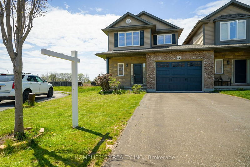 home for sale on 47 Videl Crescent N