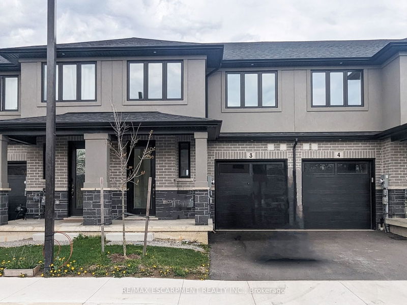home for lease on 3-166 Mount Albion Road