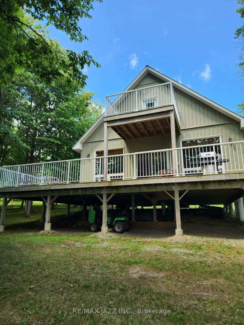 home for sale on 122 Cow Island