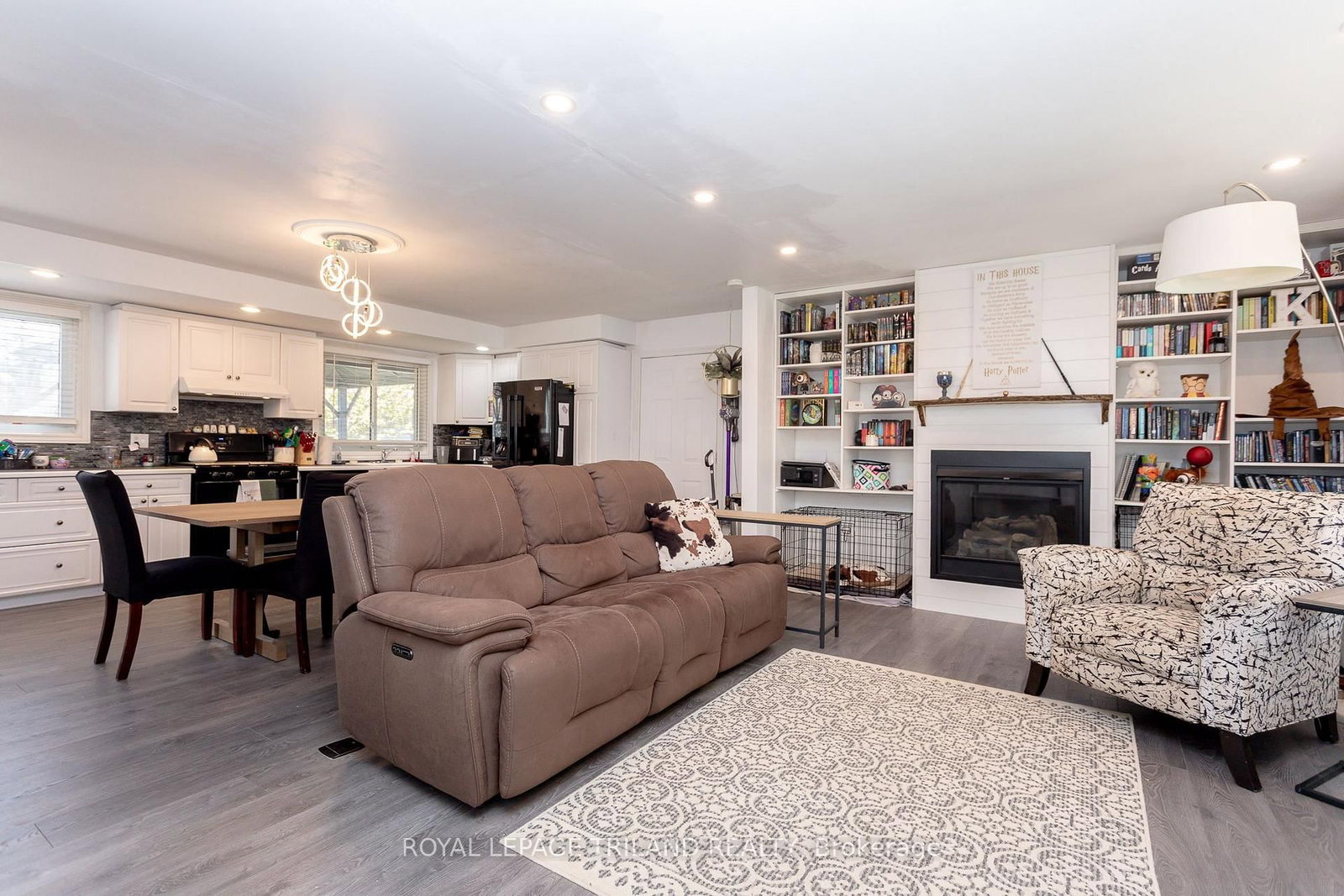 Listing Image 7