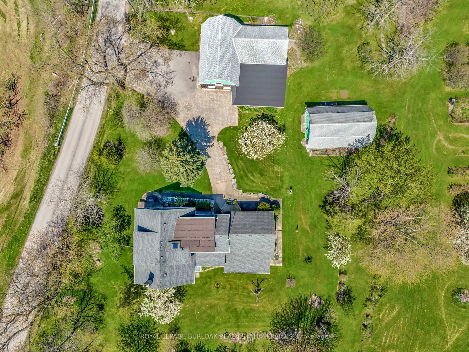 Listing Image 3