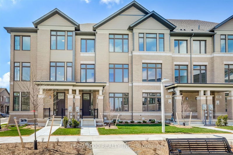 home for sale on 16-10 Freedom Crescent