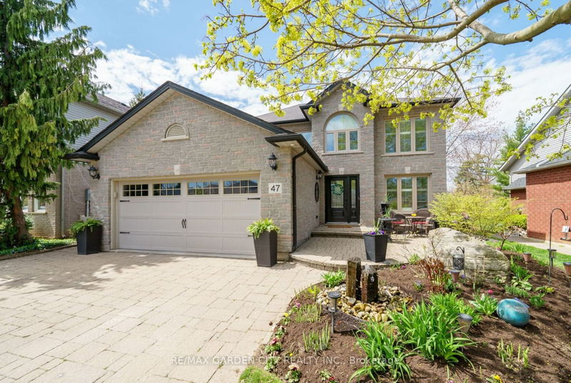 home for sale on 47 Richmond Crescent