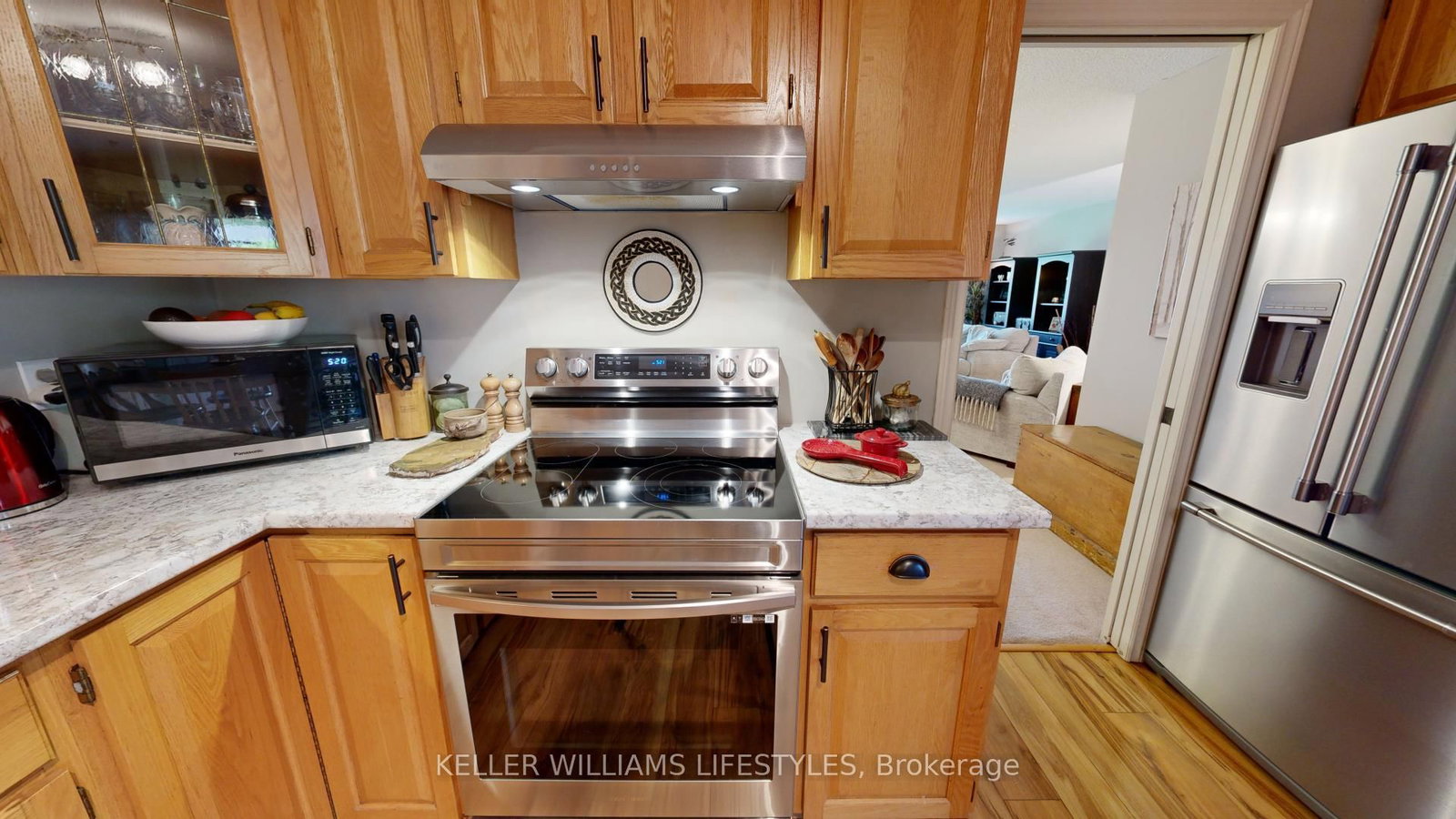 Listing Image 7