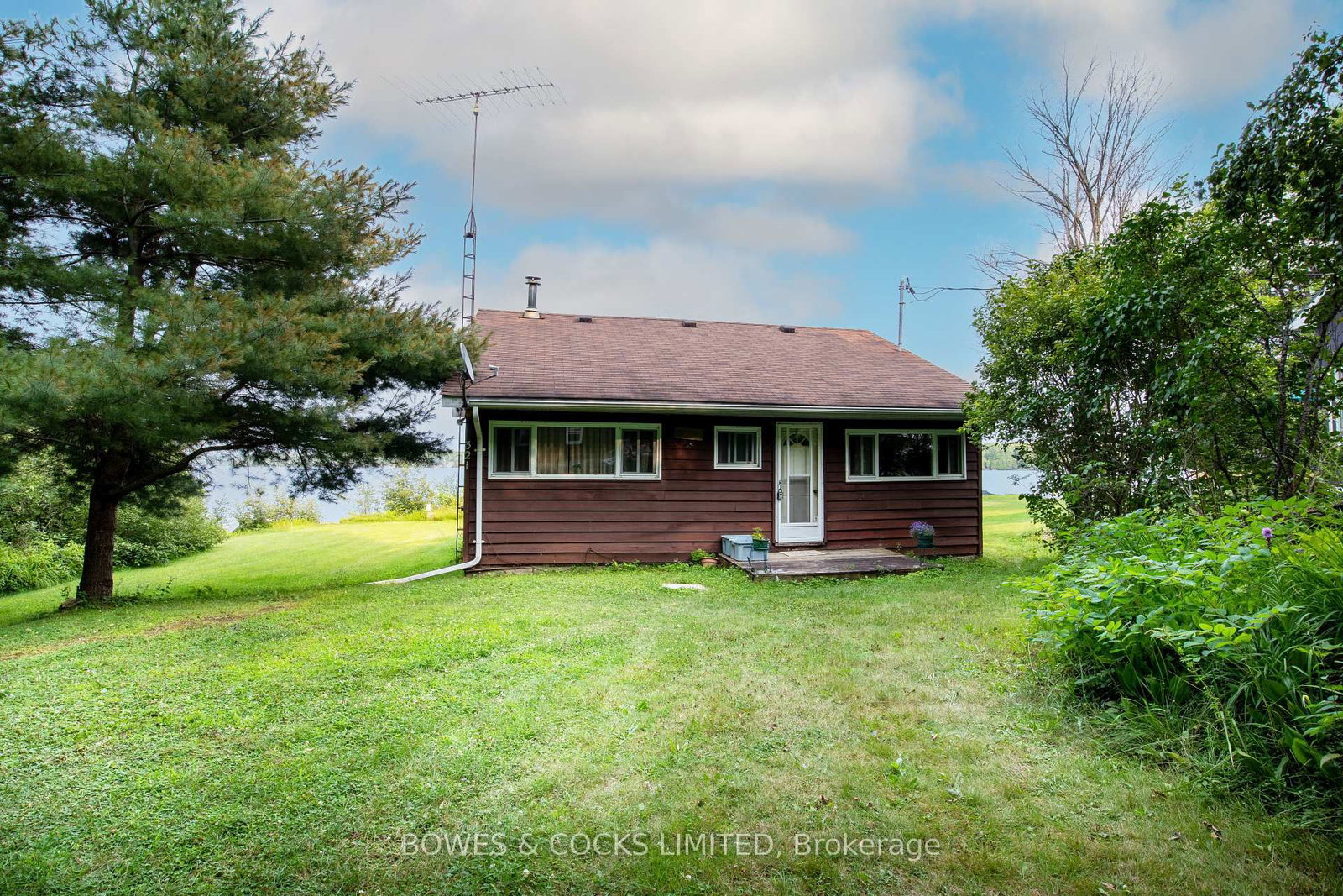 Listing Image 3
