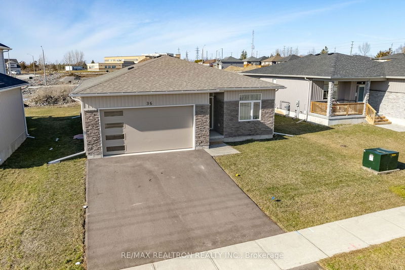 36 Mcfarland Dr  Belleville, K8N 2X2 | Image 2