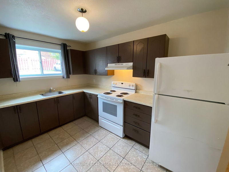 home for lease on 2 Lower-225 Presland Road