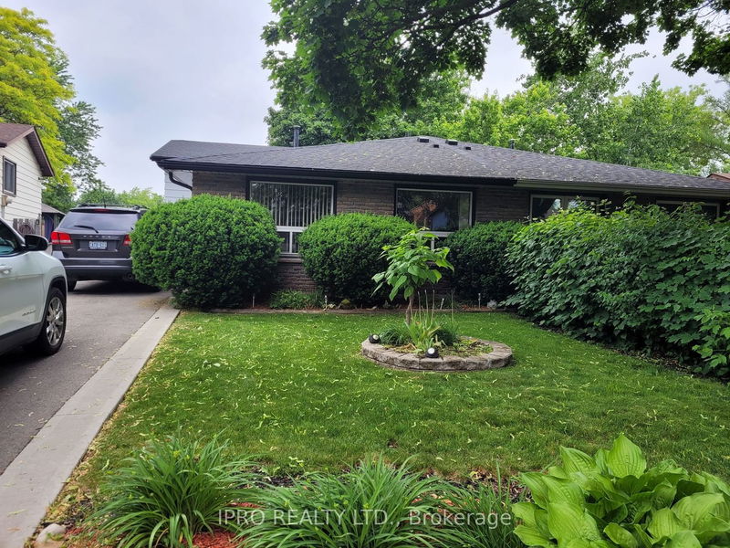 home for sale on 139 Cranbrook Drive S