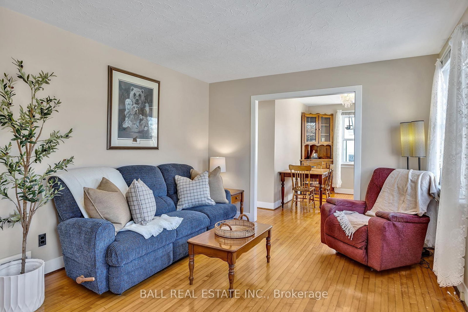 Listing Image 7