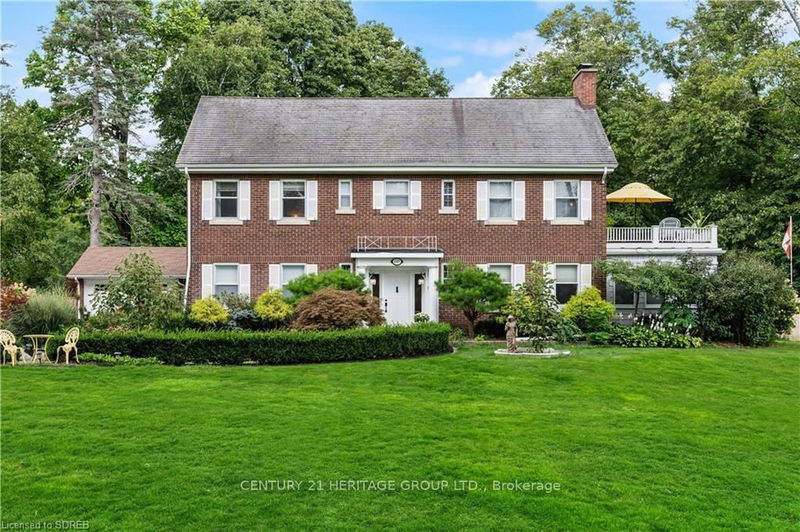 home for sale on 449 Norfolk Street S
