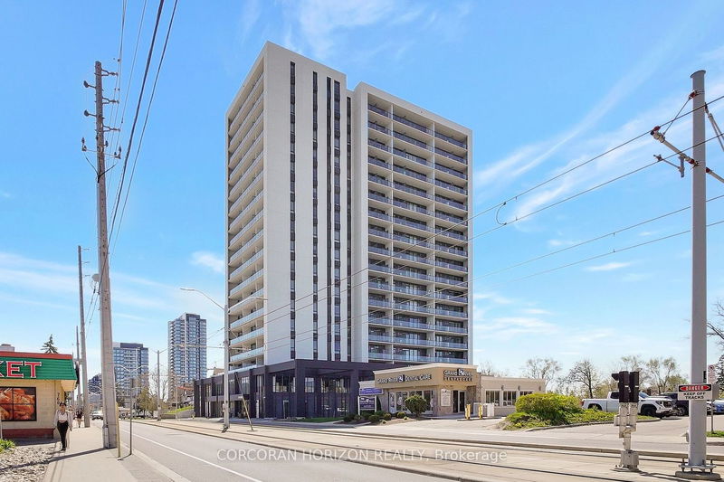 home for lease on 1104-741 King Street W