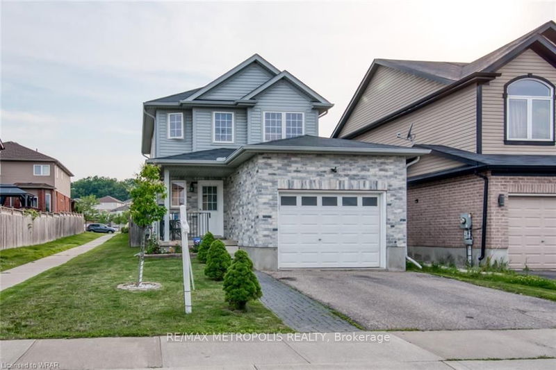 home for lease on 1369 Old Zeller Drive