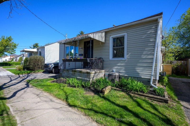 68 Carlton St, St. Catharines, L2R 1P8 | Image 3