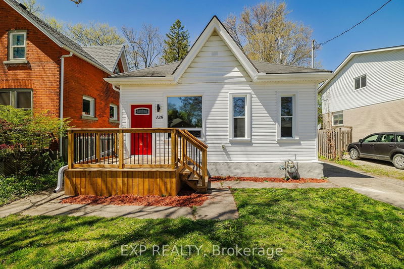 home for sale on 128 Bay Street