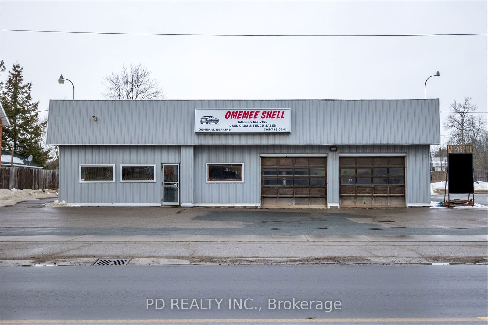 Building at 73 King Street, Kawartha Lakes, Omemee