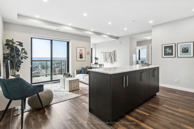 home for sale on 1507-15 Queen Street S