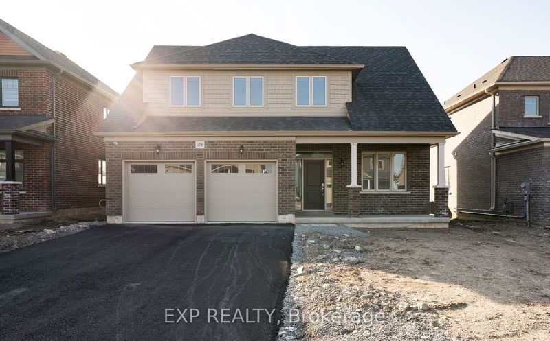 home for sale on 38 Oriole Crescent
