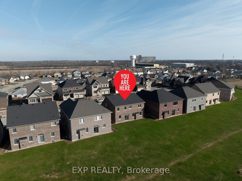 38 Oriole Cres, Port Colborne, L3K 6E2 | Image 3