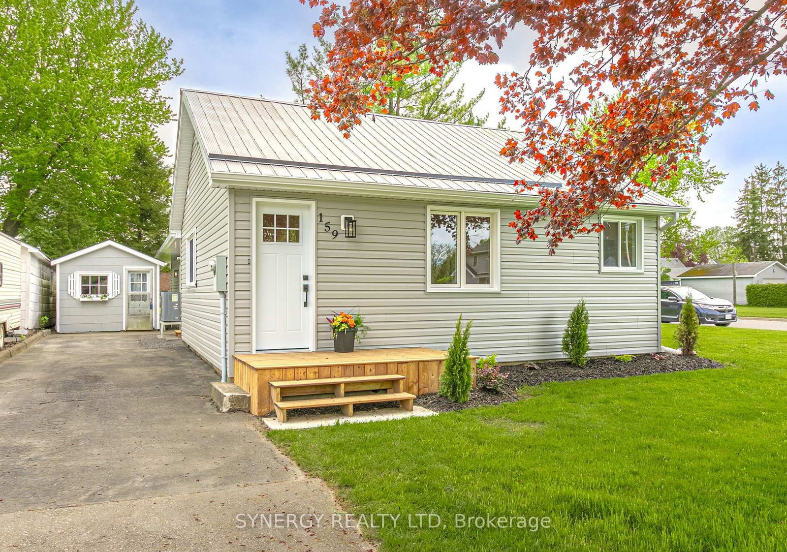 Listing Image 4