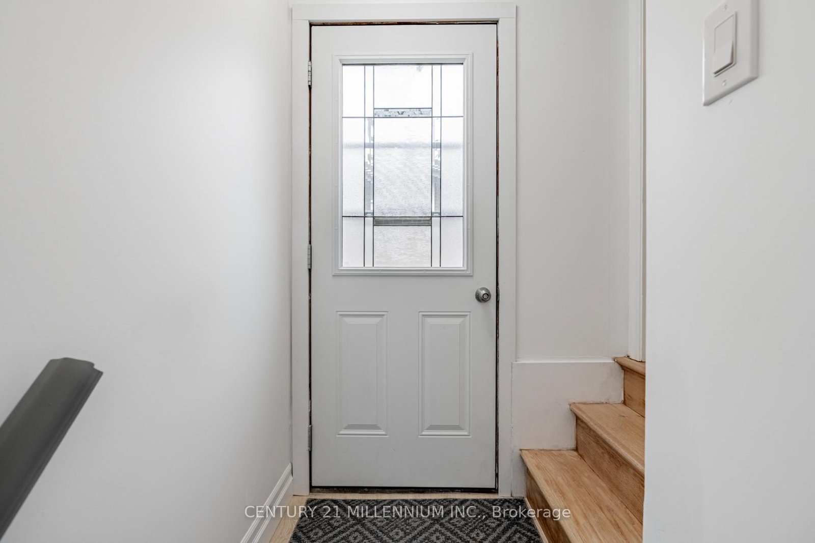 Listing Image 16