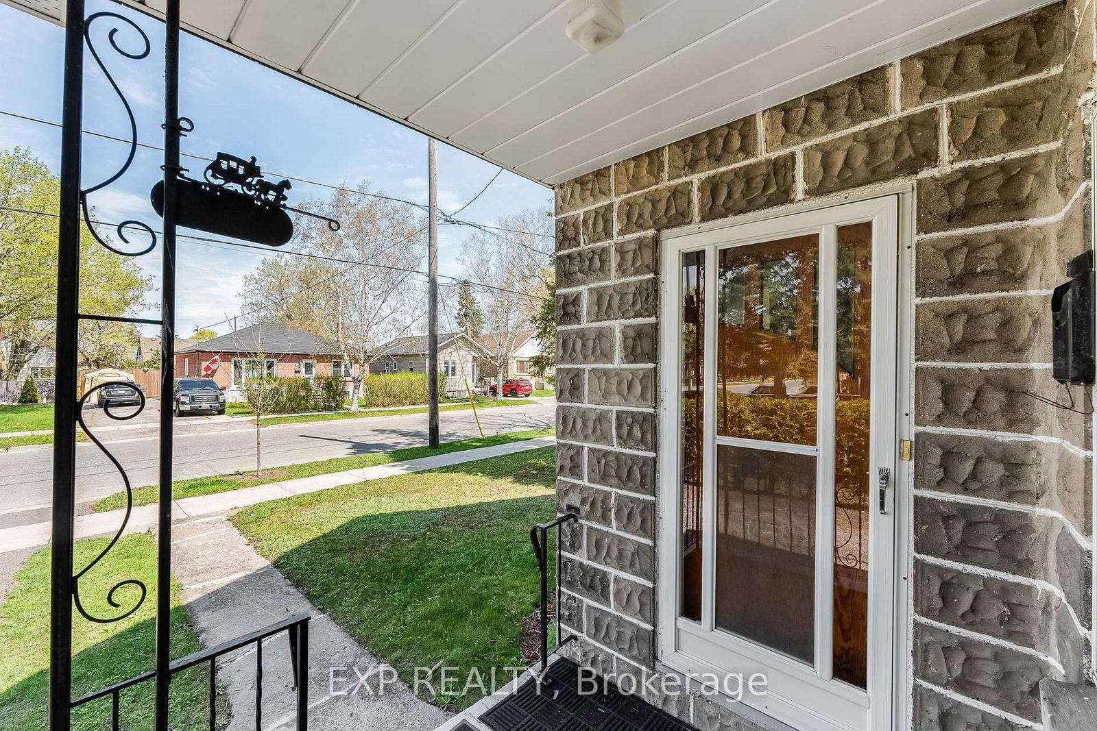 Listing Image 3