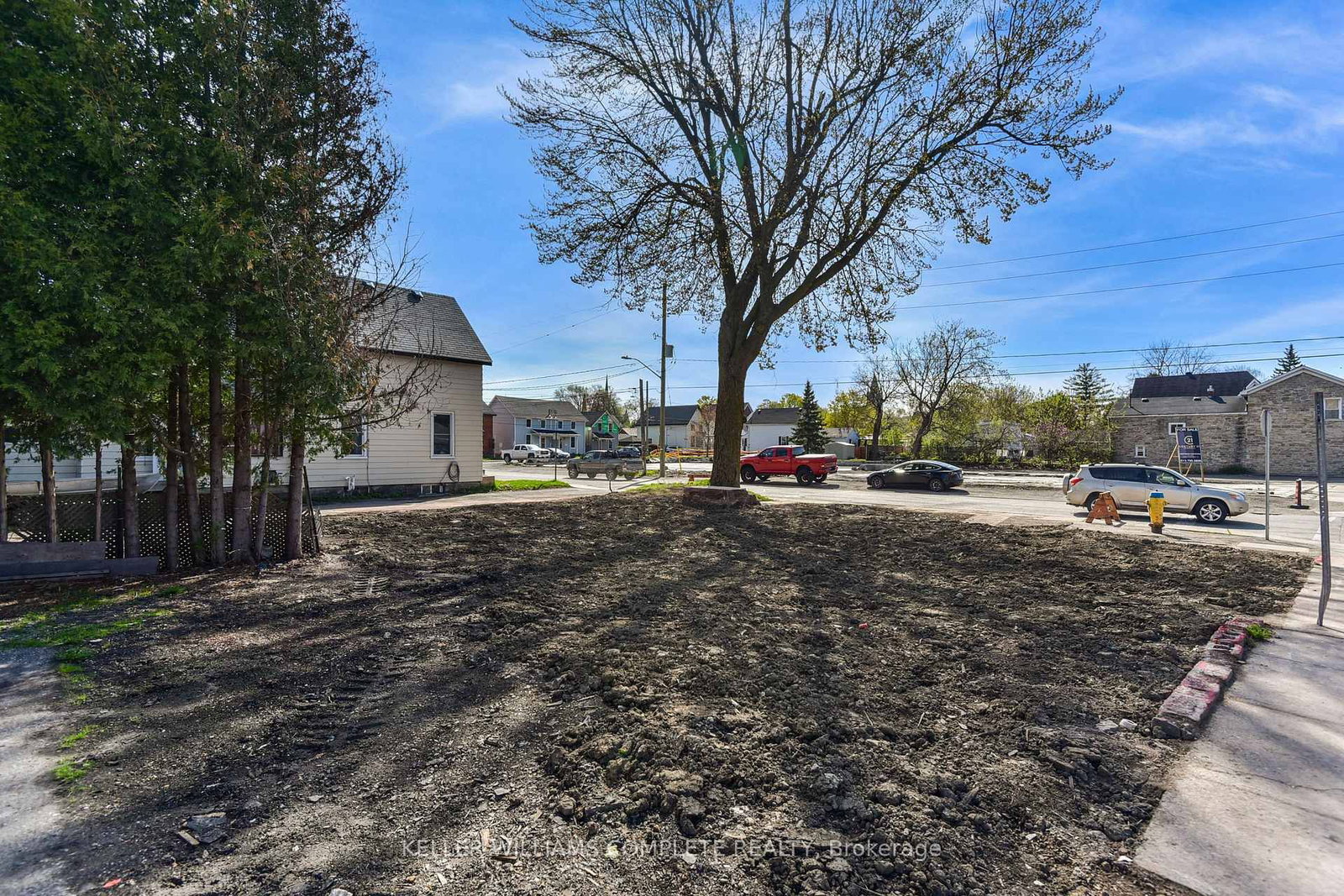 Listing Image 3