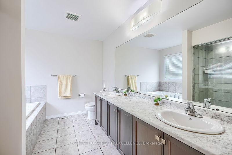 121 Esther Cres  Thorold, L3B 0H1 | Image 29