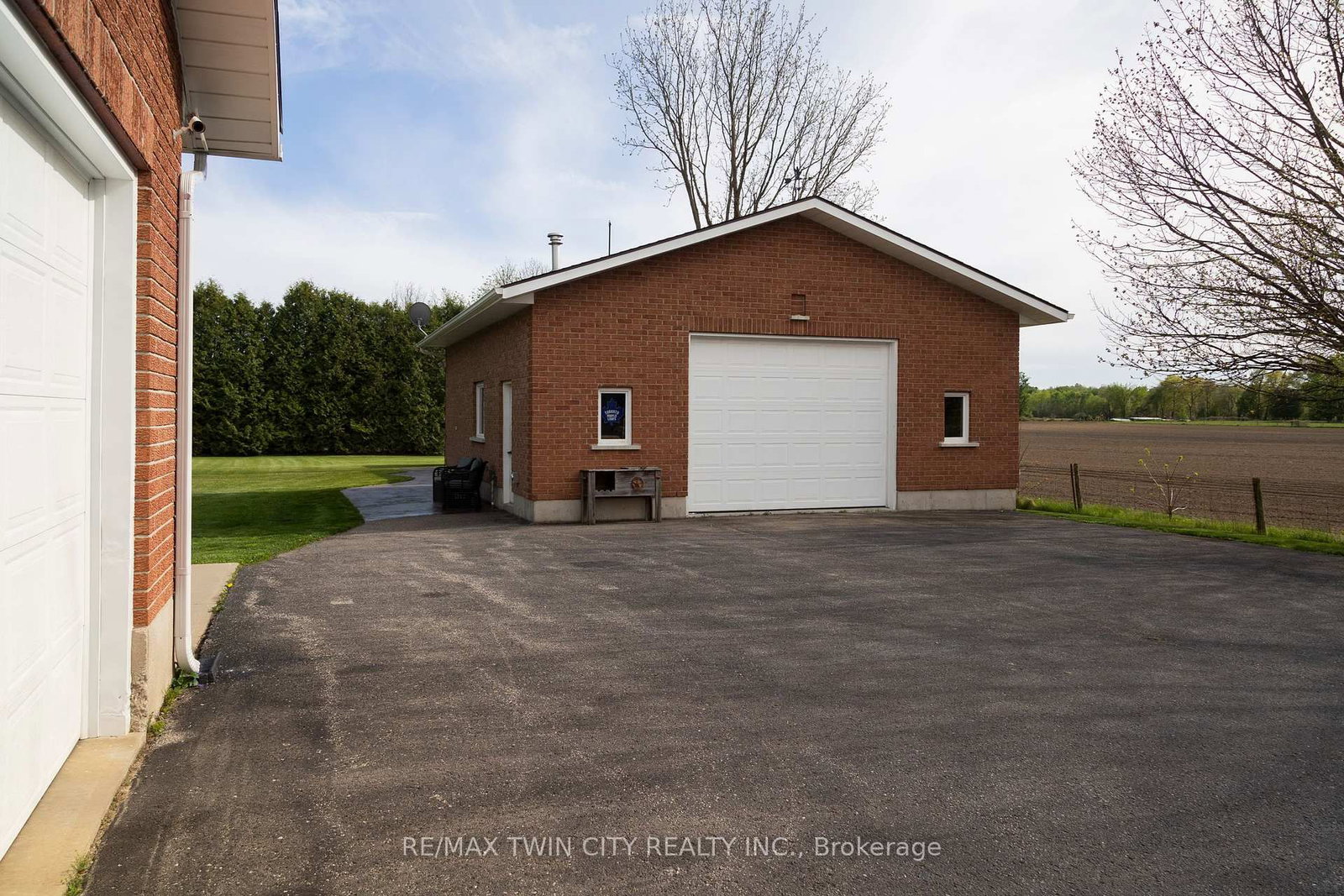 Listing Image 35