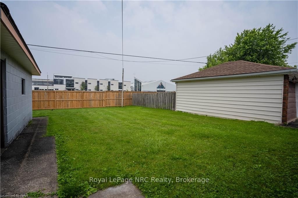 Listing Image 17