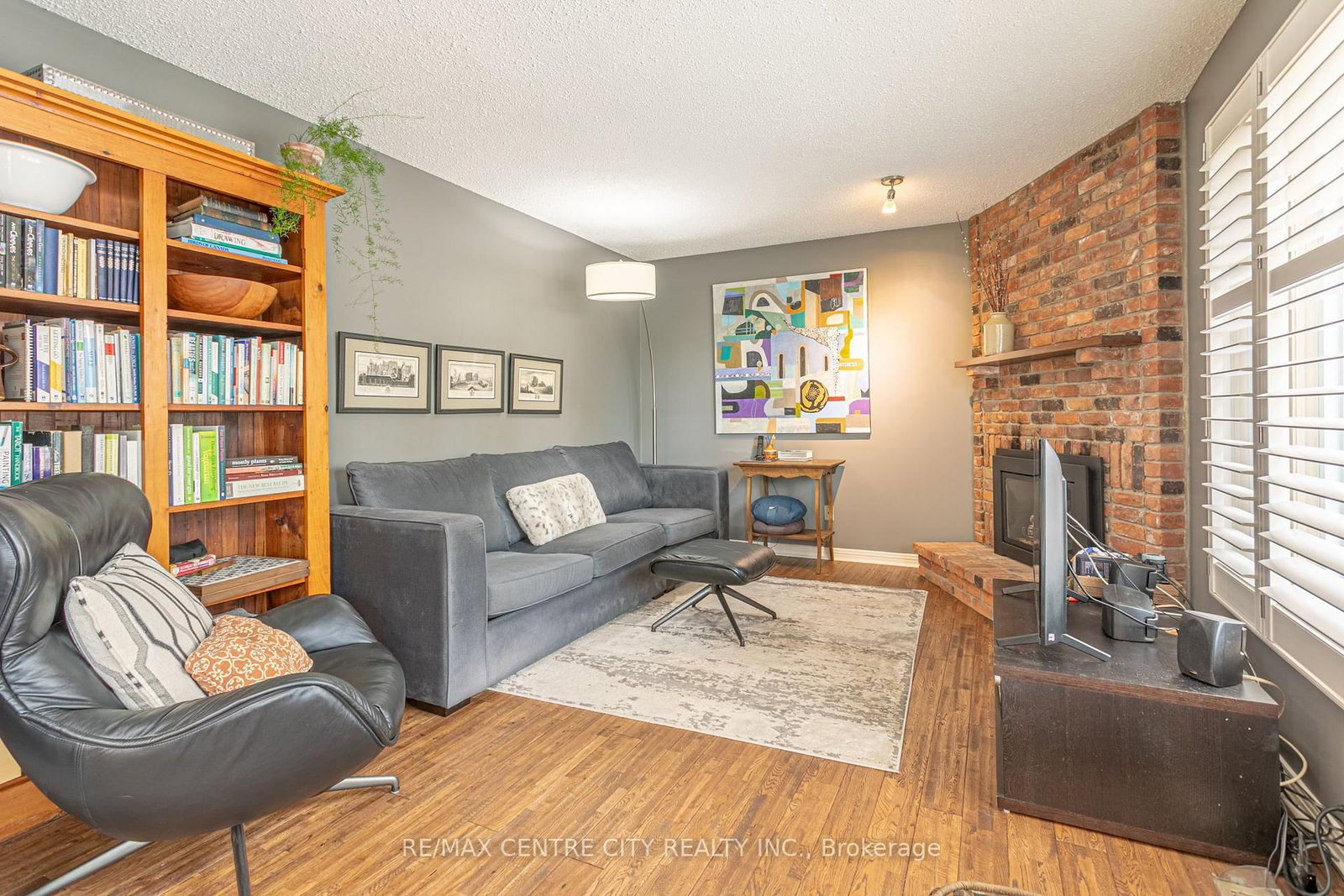 Listing Image 15