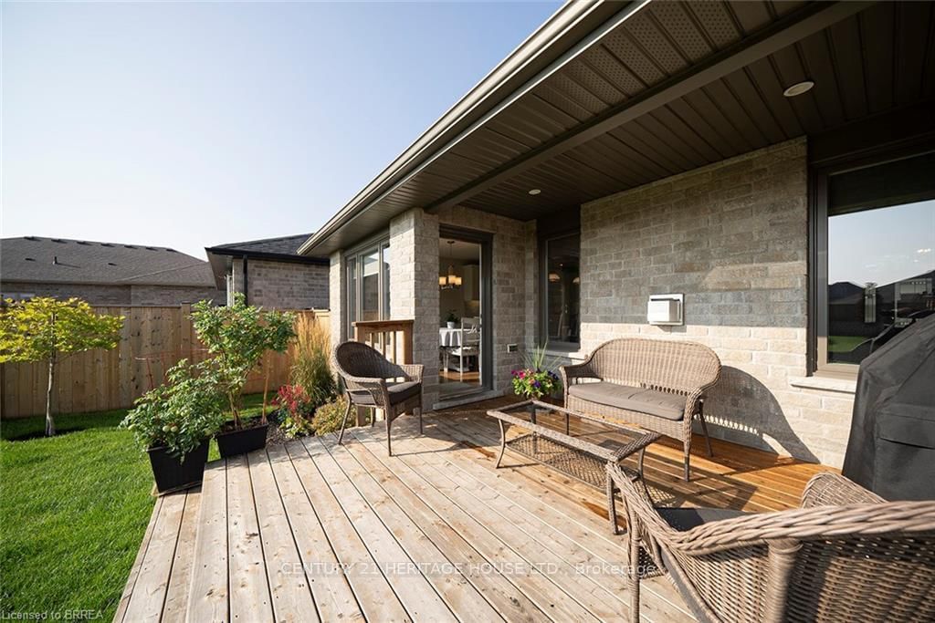 Listing Image 16
