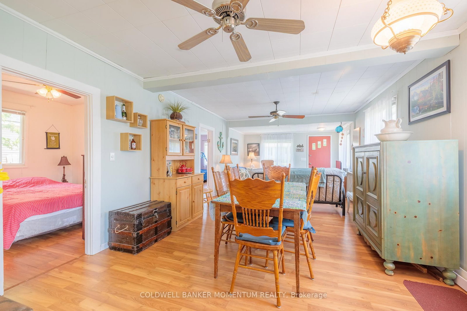 Listing Image 14