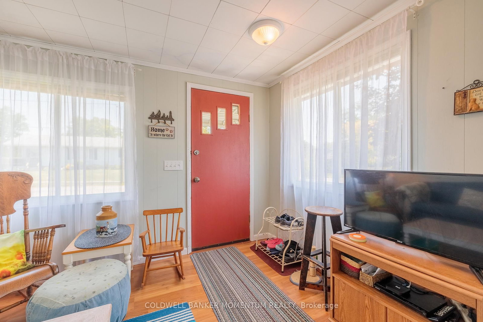Listing Image 6