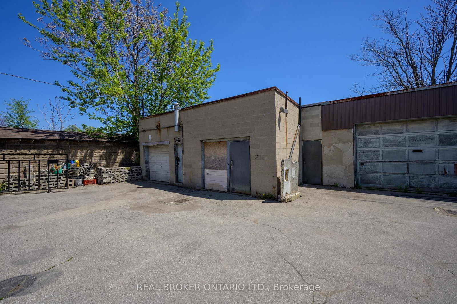 Listing Image 20