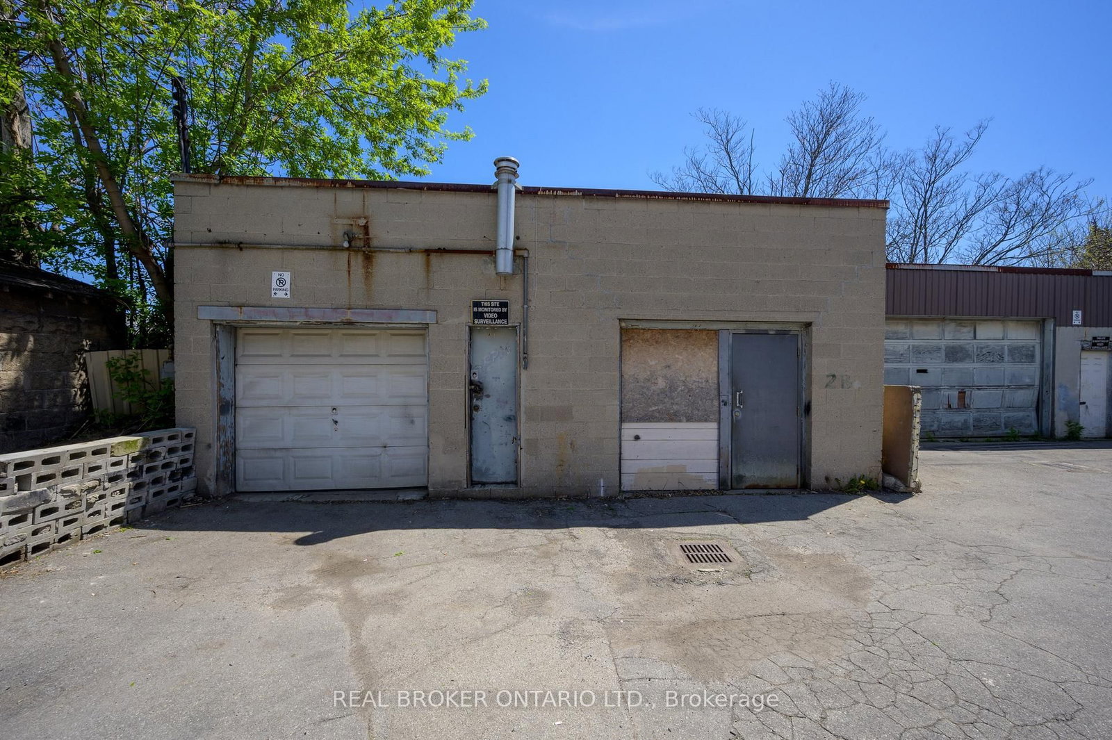 Listing Image 21