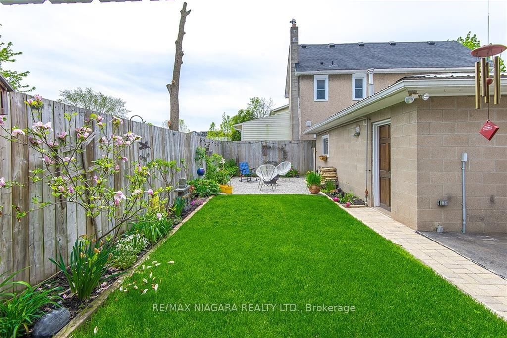 Listing Image 9