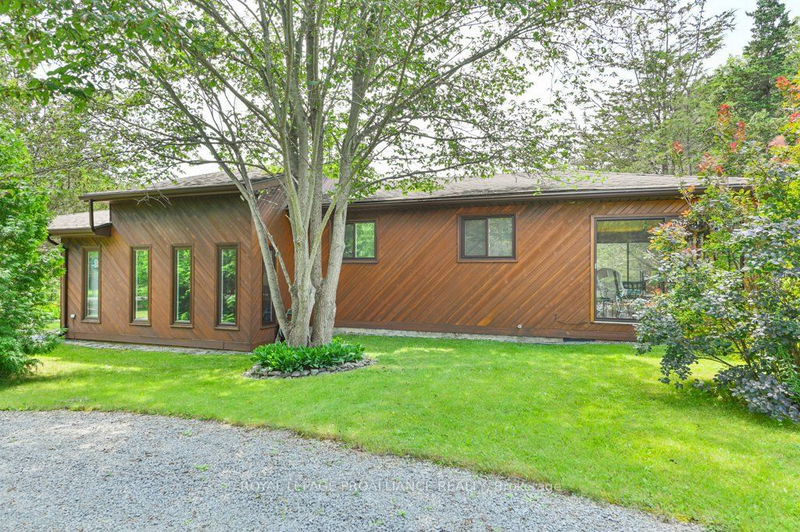 1156 Christian Rd  Prince Edward County, K0K 1G0 | Image 5