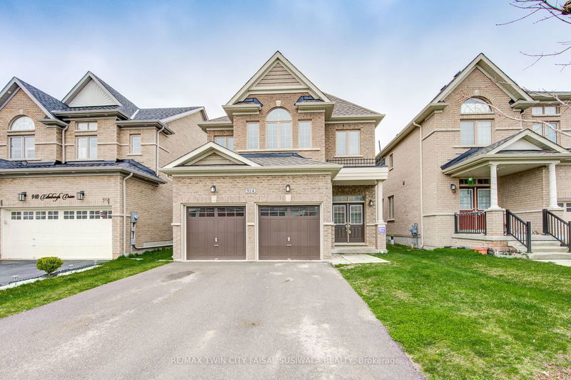 home for sale on 914 Edinburgh Drive