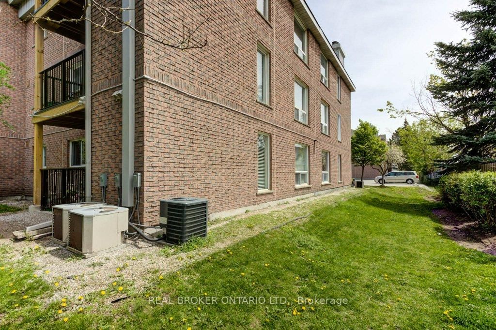 Listing Image 28