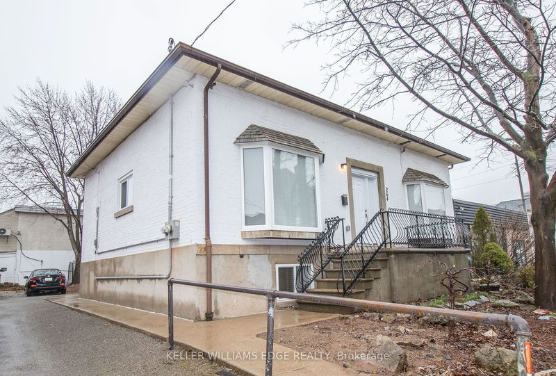 home for lease on #1 Main-264 Hughson Street N