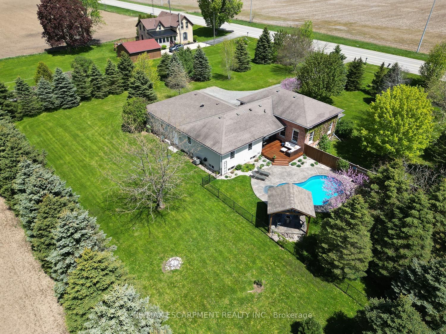 Listing Image 3