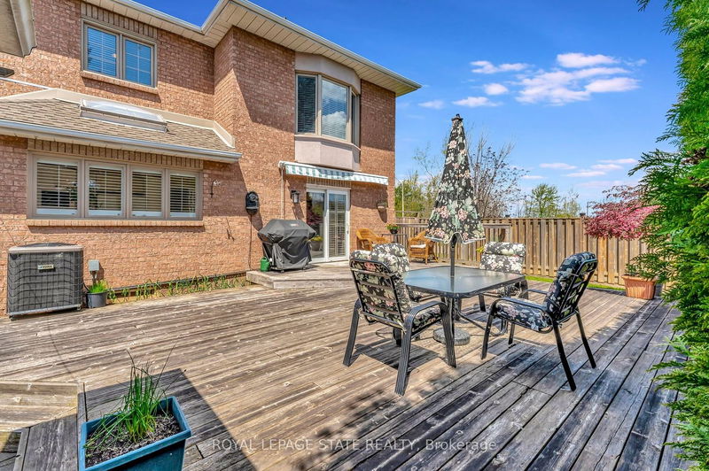 144 Cove Cres  Hamilton, L8E 5A2 | Image 32