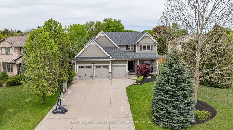 home for sale on 11 Heather Place