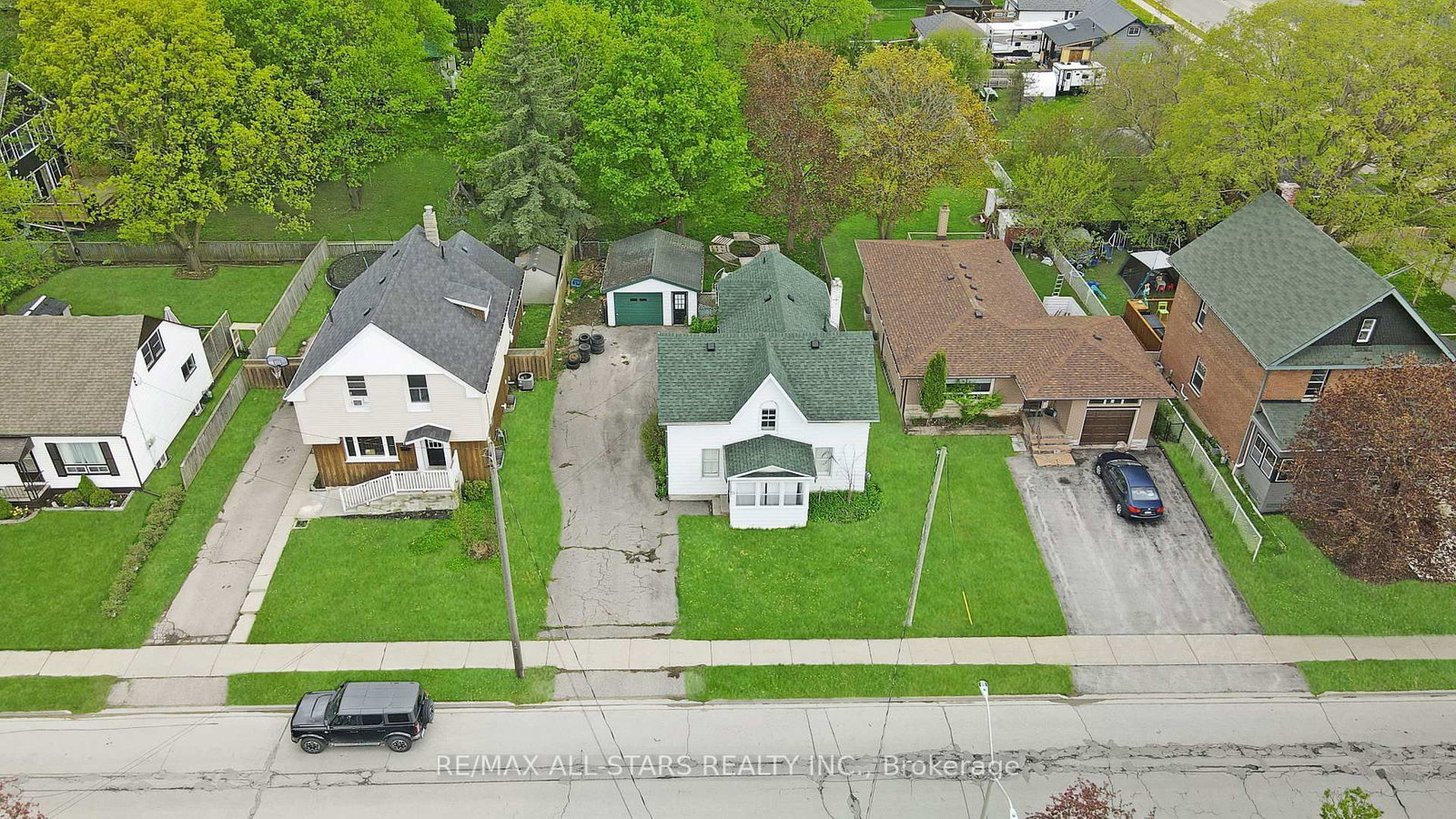 Listing Image 7