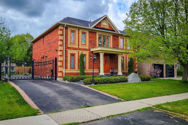 home for sale on 40 Meadowlands Boulevard